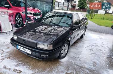 Седан Volkswagen Passat 1990 в Богородчанах