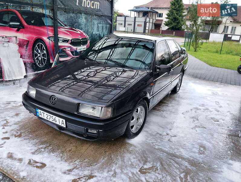 Volkswagen Passat 1990