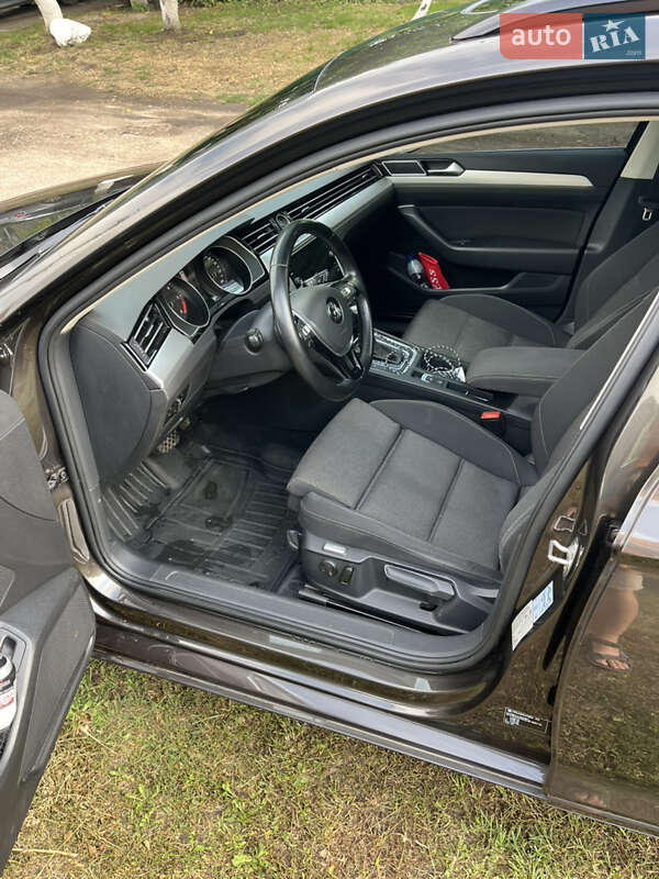 Универсал Volkswagen Passat 2018 в Кропивницком фото 5 Универсал Volkswagen Passat 2018 в Кропивницком
