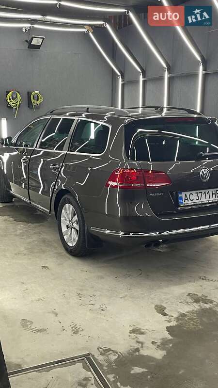 Универсал Volkswagen Passat 2012 в Луцке фото 13 Универсал Volkswagen Passat 2012 в Луцке