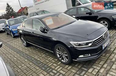 Седан Volkswagen Passat 2019 в Києві