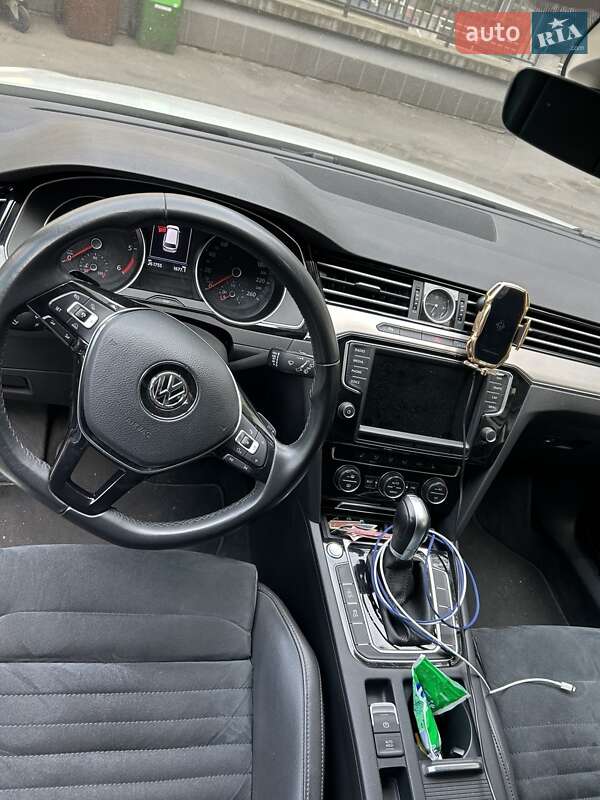 Универсал Volkswagen Passat 2016 в Броварах