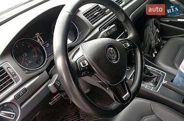 Седан Volkswagen Passat 2018 в 