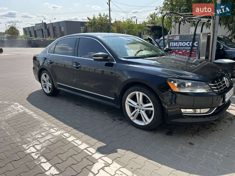 Седан Volkswagen Passat 2014 в Житомире