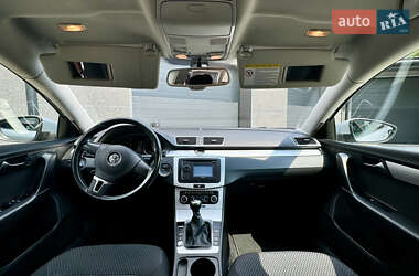 Универсал Volkswagen Passat 2011 в 