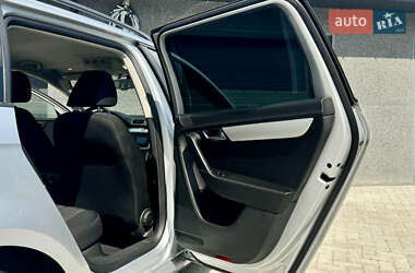 Универсал Volkswagen Passat 2011 в 