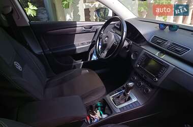 Универсал Volkswagen Passat 2012 в Одессе