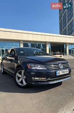 Седан Volkswagen Passat 2015 в Дніпрі