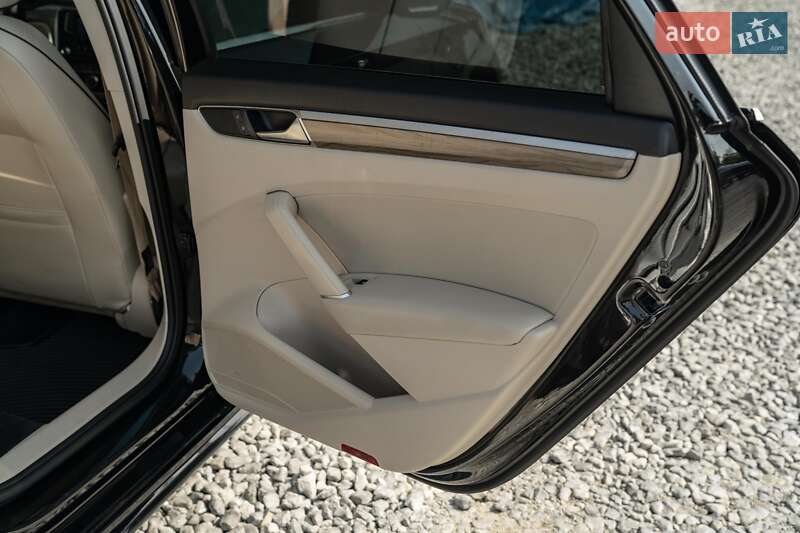 Седан Volkswagen Passat 2016 в Чернівцях фото 50 Седан Volkswagen Passat 2016 в Чернівцях