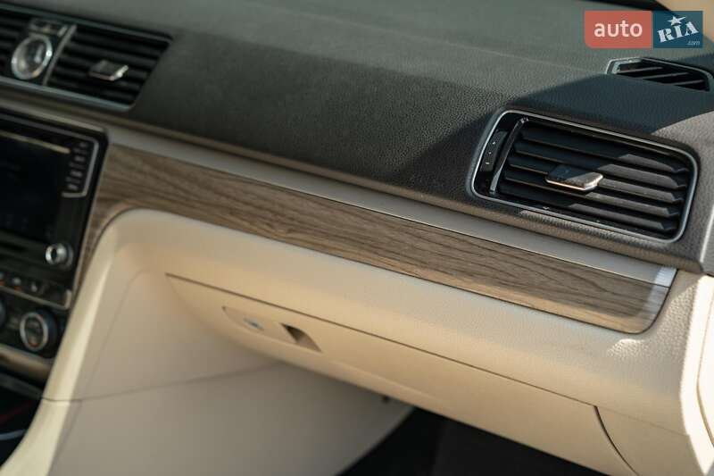 Седан Volkswagen Passat 2016 в Чернівцях фото 41 Седан Volkswagen Passat 2016 в Чернівцях