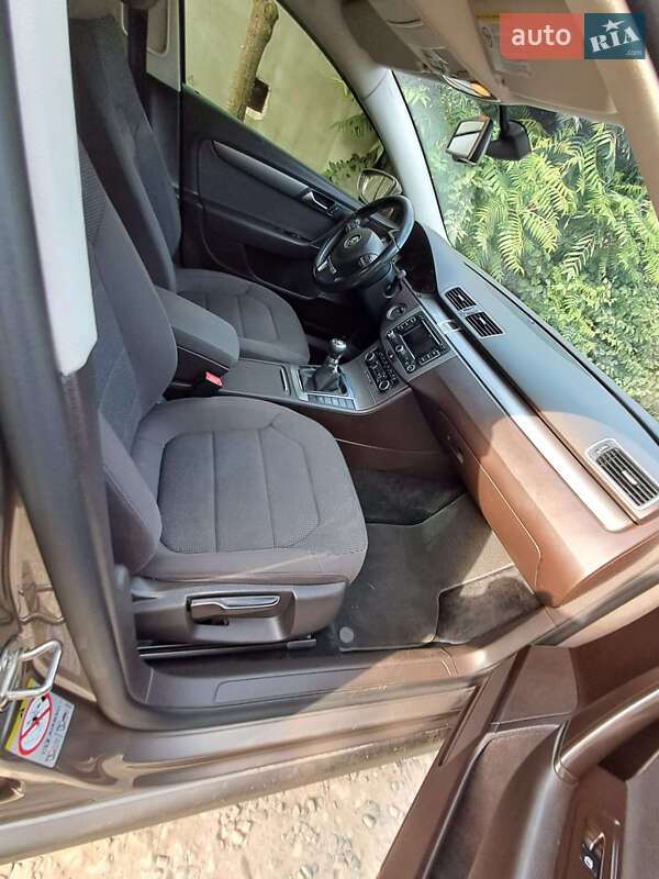 Седан Volkswagen Passat 2011 в Ивано-Франковске фото 15 Седан Volkswagen Passat 2011 в Ивано-Франковске