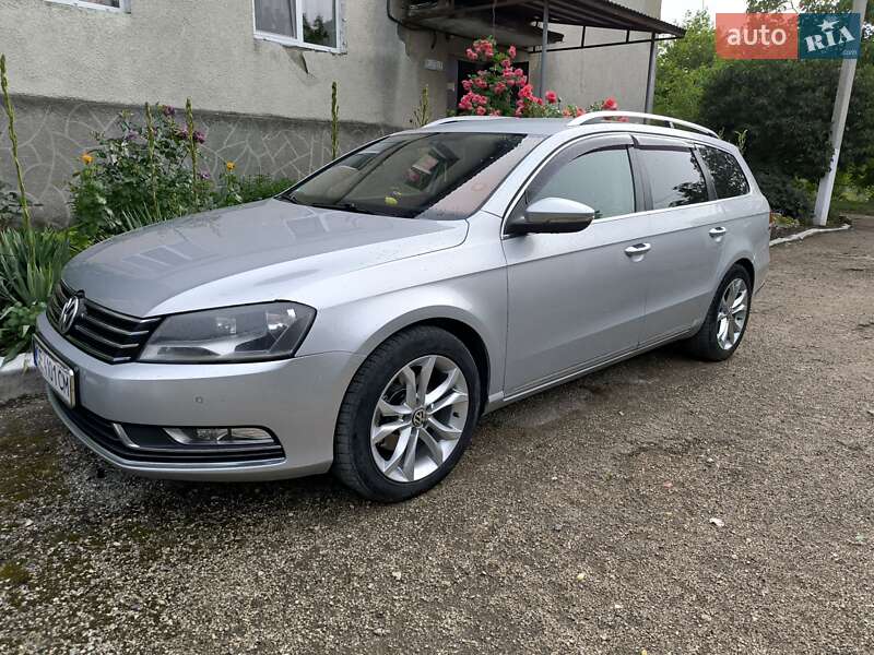 Универсал Volkswagen Passat 2012 в Кельменцах