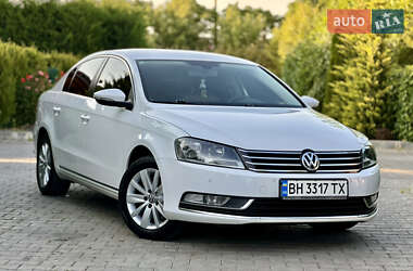 Седан Volkswagen Passat 2012 в Одесі