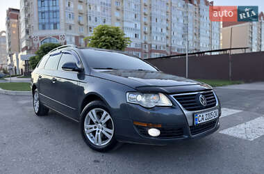 Універсал Volkswagen Passat 2009 в Умані