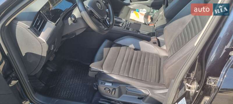 Седан Volkswagen Passat 2015 в Хмельницькому