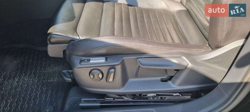 Седан Volkswagen Passat 2015 в Хмельницькому