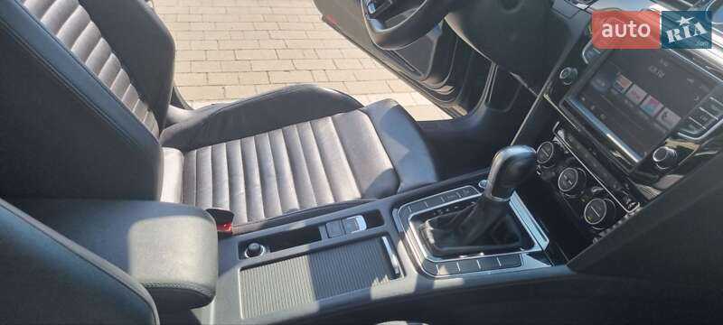 Седан Volkswagen Passat 2015 в Хмельницькому