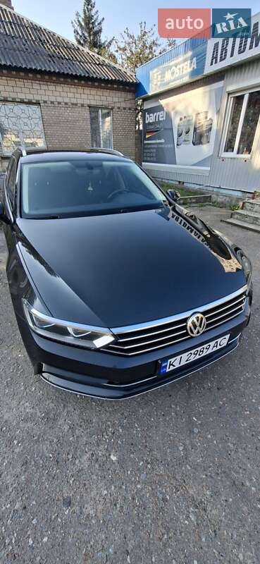 Универсал Volkswagen Passat 2017 в Вишневом