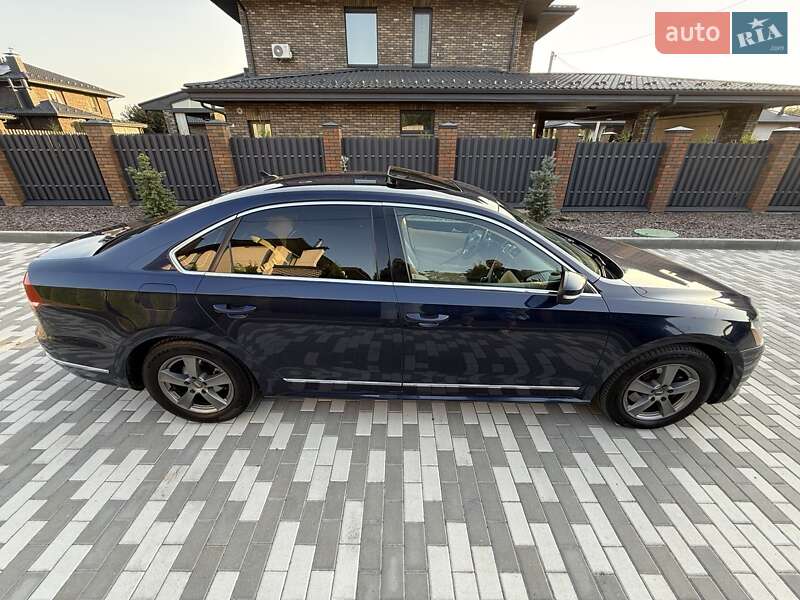 Седан Volkswagen Passat 2014 в Киеве
