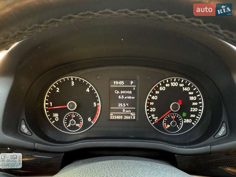 Седан Volkswagen Passat 2014 в Киеве