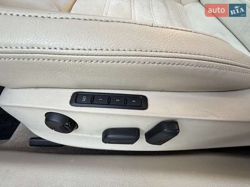 Седан Volkswagen Passat 2014 в Киеве