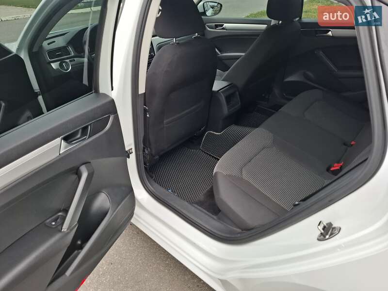 Седан Volkswagen Passat 2018 в Полтаве