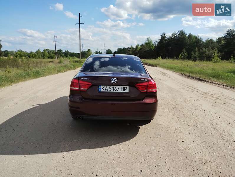 Седан Volkswagen Passat 2013 в Ахтырке