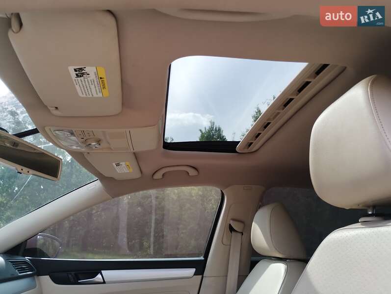 Седан Volkswagen Passat 2013 в Ахтырке