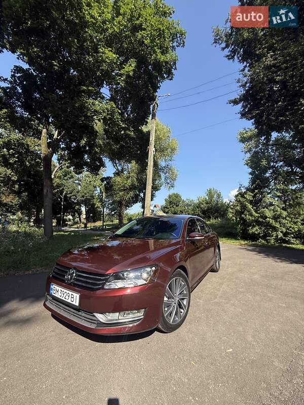 Седан Volkswagen Passat 2013 в Глухове