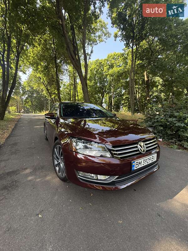 Седан Volkswagen Passat 2013 в Глухове