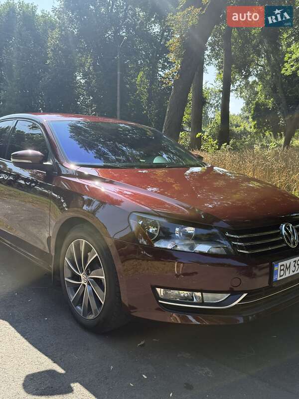 Седан Volkswagen Passat 2013 в Глухове