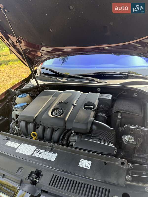 Седан Volkswagen Passat 2013 в Глухове