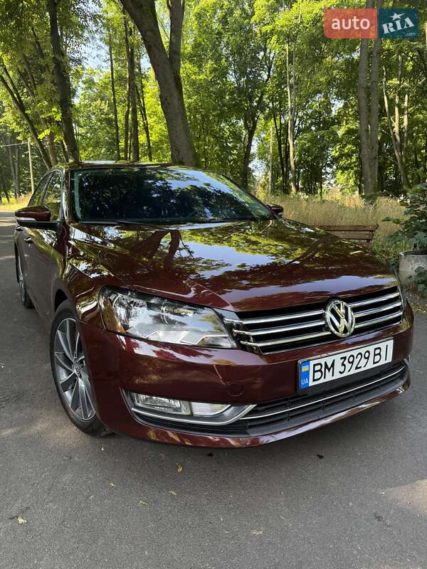 Седан Volkswagen Passat 2013 в Глухове