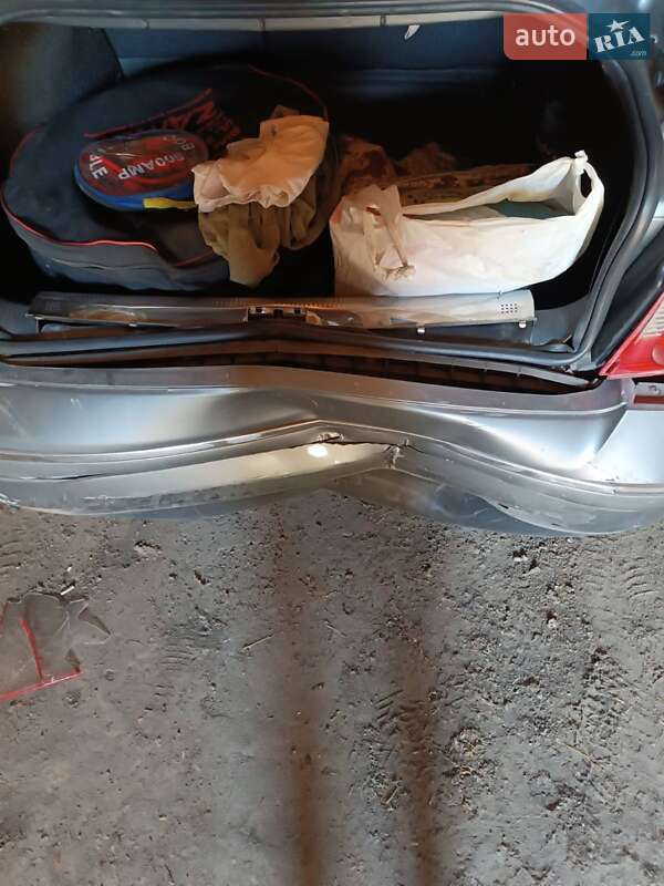 Седан Volkswagen Passat 2004 в Апостолово фото 7 Седан Volkswagen Passat 2004 в Апостолово