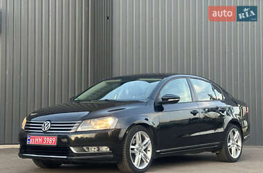 Седан Volkswagen Passat 2013 в Дубно