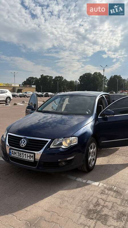 Седан Volkswagen Passat 2006 в Житомирі