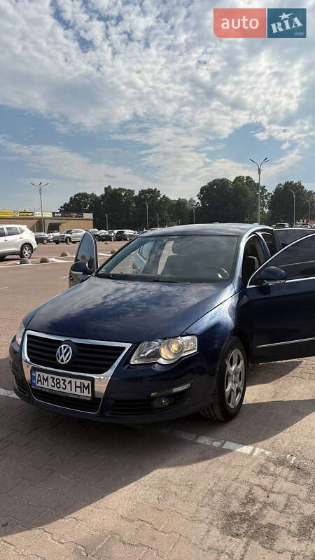 Седан Volkswagen Passat 2006 в Житомирі