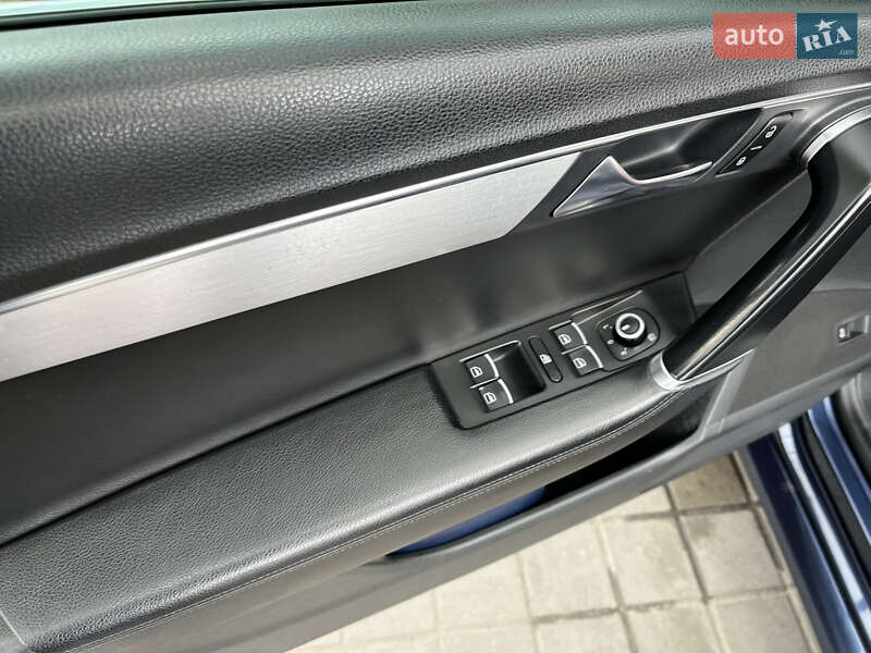 Універсал Volkswagen Passat 2012 в Львові