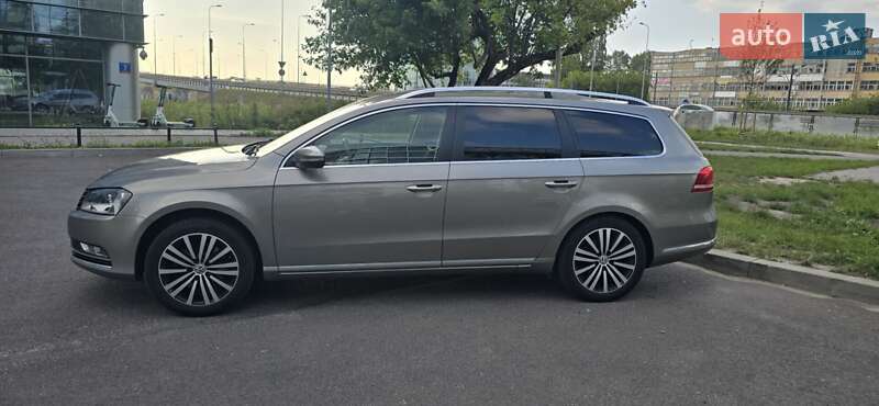 Универсал Volkswagen Passat 2013 в Киеве