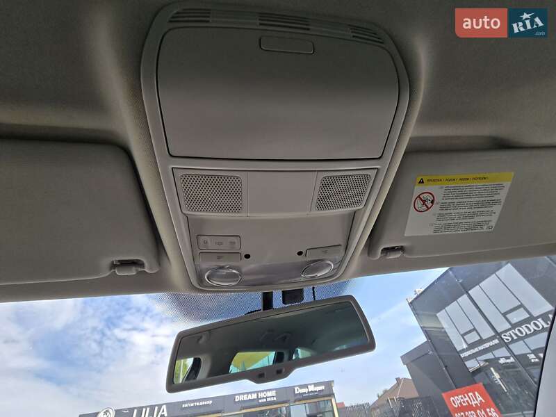 Універсал Volkswagen Passat 2011 в Луцьку