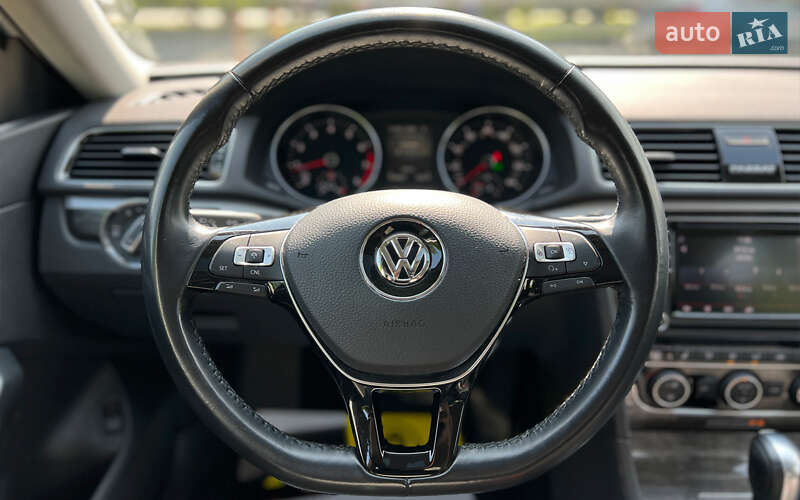 Седан Volkswagen Passat 2018 в Львове фото 18 Седан Volkswagen Passat 2018 в Львове