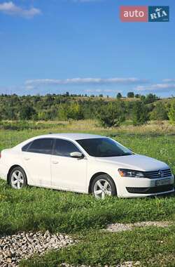 Седан Volkswagen Passat 2014 в Івано-Франківську
