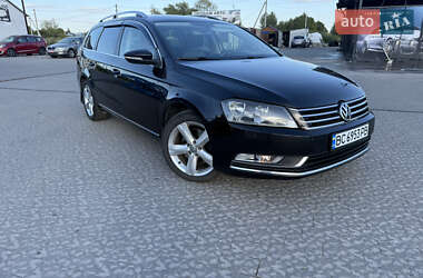 Универсал Volkswagen Passat 2011 в 
