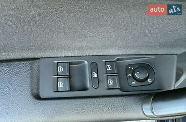 Универсал Volkswagen Passat 2011 в 