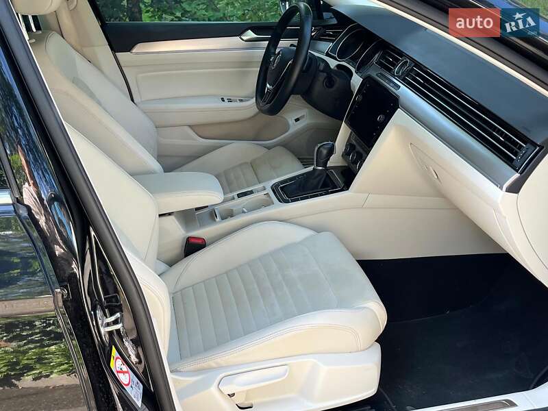 Універсал Volkswagen Passat 2019 в Києві