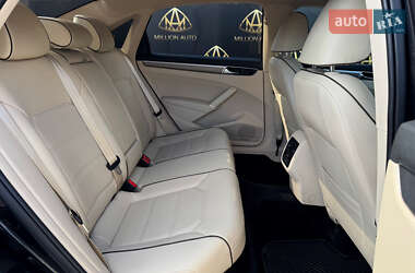Седан Volkswagen Passat 2017 в Киеве