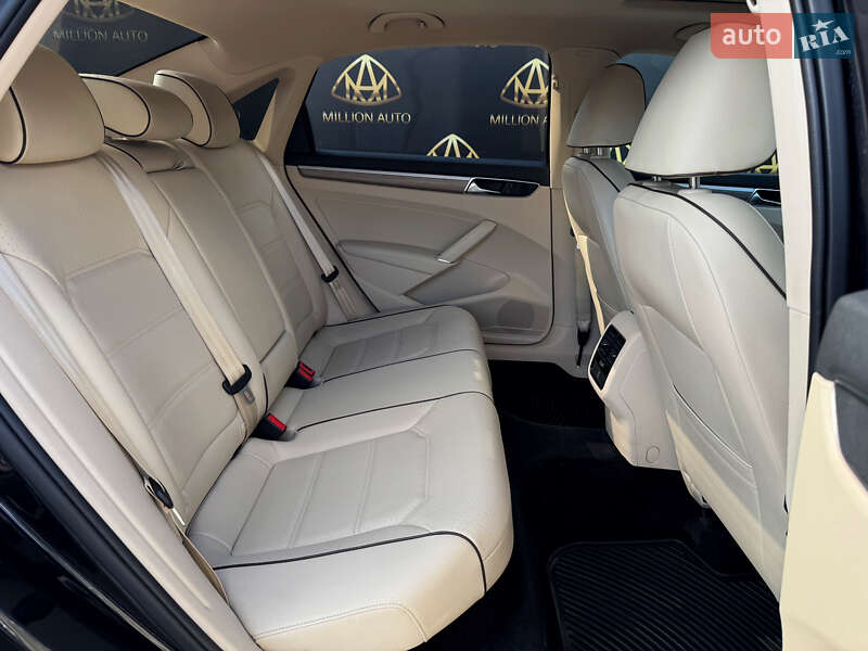 Седан Volkswagen Passat 2017 в Киеве