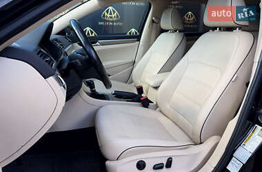 Седан Volkswagen Passat 2017 в Киеве