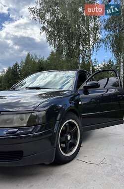 Седан Volkswagen Passat 2000 в Славуті