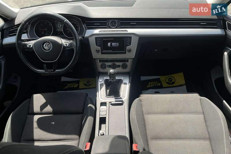 Универсал Volkswagen Passat 2015 в Мукачево